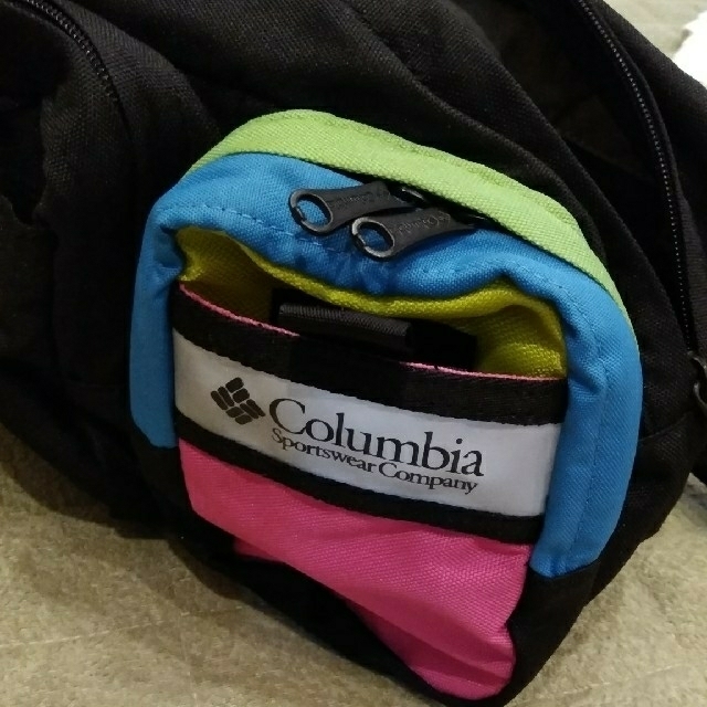 Columbia(コロンビア)の【美品】Columbia　ウエストポーチ/ボディバッグ レディースのバッグ(ボディバッグ/ウエストポーチ)の商品写真