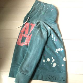 デニムダンガリー(DENIM DUNGAREE)の120★デニム＆ダンガリー★バックプリントあり★パーカー★スウェット(Tシャツ/カットソー)