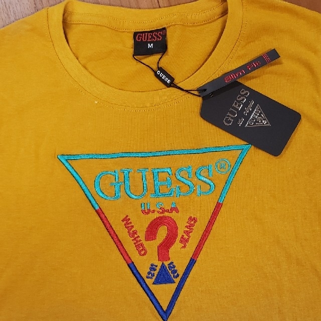 GUESS(ゲス)のGUESS Tシャツ　ビックロゴ刺繍　未使用タグ付き レディースのトップス(Tシャツ(半袖/袖なし))の商品写真