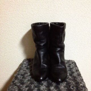 ザラ(ZARA)のZARA BASIC レザーブーツ(ブーツ)