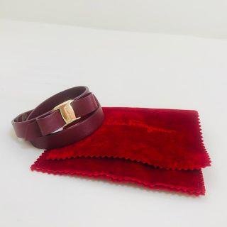 サルヴァトーレフェラガモ(Salvatore Ferragamo)の【良品】 フェラガモ ブレスレット バングル ボルドー ワイン アクセサリー(ブレスレット/バングル)