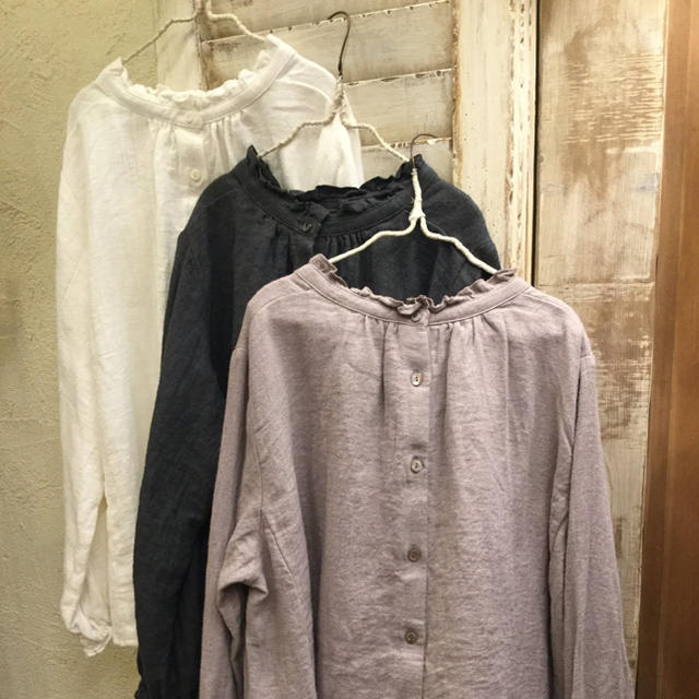 New Color>>リネンビエラスタンドフリルブラウス