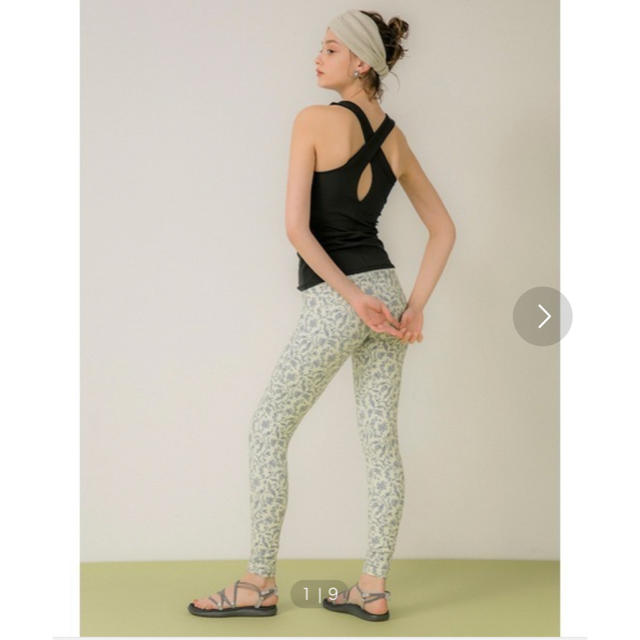 emmi yoga ecoベーシックタンク 1