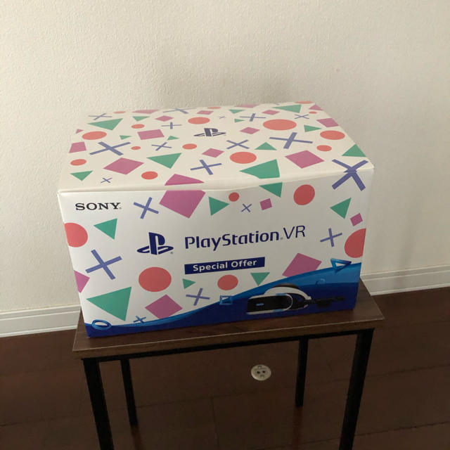 PlayStation VR(プレイステーションヴィーアール)のPlayStation VR CUH-ZVR2 エンタメ/ホビーのゲームソフト/ゲーム機本体(その他)の商品写真