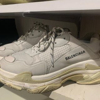 バレンシアガ(Balenciaga)のBALENCIAGA triples(スニーカー)