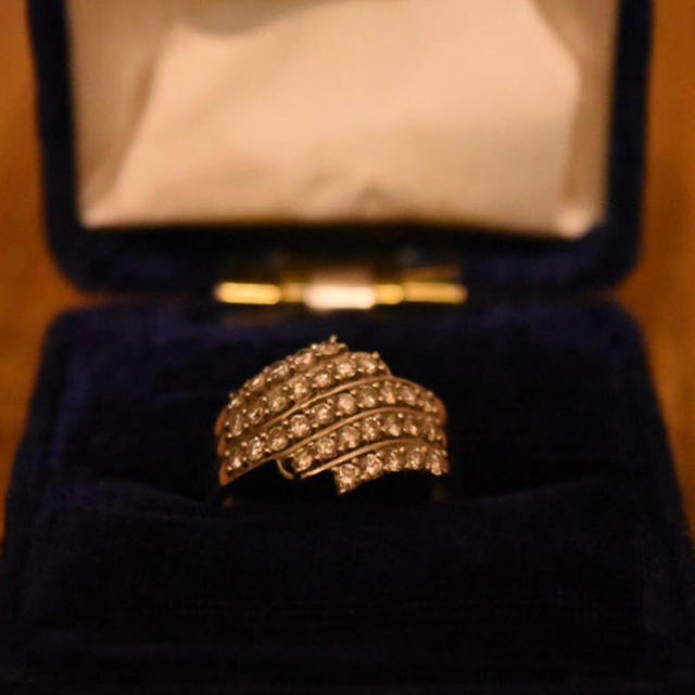 プラチナ 天然ダイヤモンド pt900  0.90ct レディースのアクセサリー(リング(指輪))の商品写真