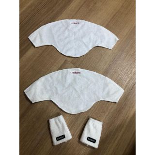 ベビービョルン(BABYBJORN)のベビービョルン　よだれカバー　正規品　新品(抱っこひも/おんぶひも)