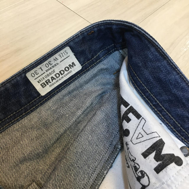 DIESEL(ディーゼル)のDIESEL デニム　BRADDOM WASH 0880F W30 L30 メンズのパンツ(デニム/ジーンズ)の商品写真