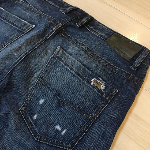 DIESEL(ディーゼル)のDIESEL デニム　BRADDOM WASH 0880F W30 L30 メンズのパンツ(デニム/ジーンズ)の商品写真