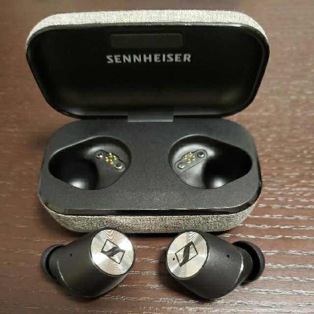 SENNHEISER(ゼンハイザー)のMOMENTUM True Wireless スマホ/家電/カメラのオーディオ機器(ヘッドフォン/イヤフォン)の商品写真