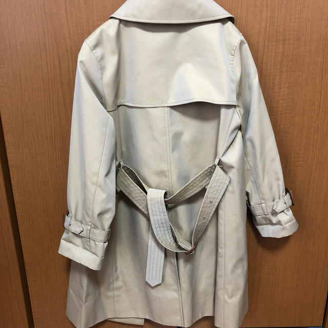 BURBERRY(バーバリー)のお値下げ！バーバリー　トレンチコート キッズ/ベビー/マタニティのキッズ服女の子用(90cm~)(コート)の商品写真