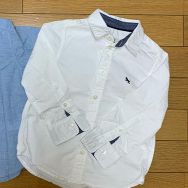 H&M(エイチアンドエム)のキッズ シャツ H&M 92 キッズ/ベビー/マタニティのキッズ服男の子用(90cm~)(ブラウス)の商品写真