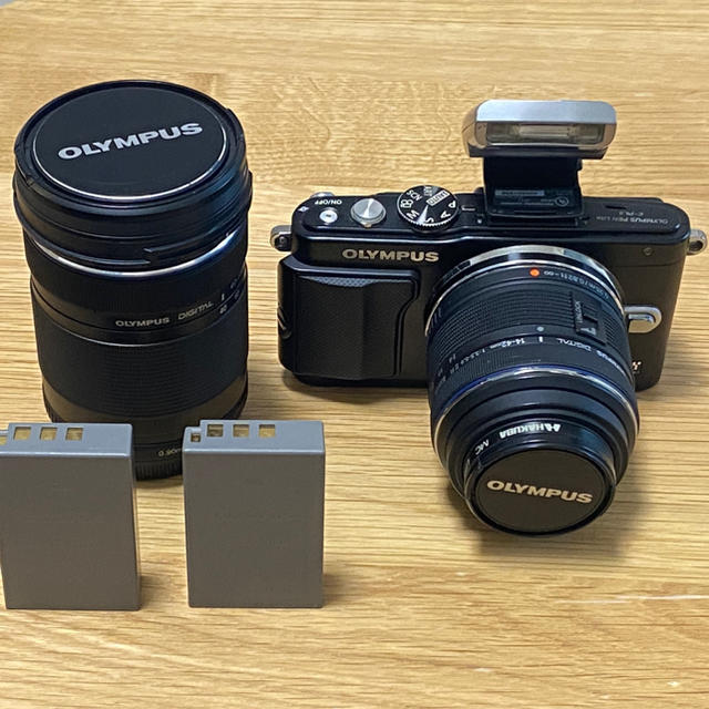 OLYMPUS(オリンパス)のOLYMPUS ミラーレス一眼 E-PL5 ジャンク品 スマホ/家電/カメラのカメラ(ミラーレス一眼)の商品写真