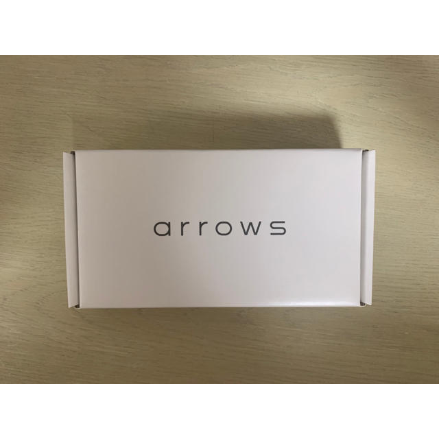 ARROW - 新品未開封 富士通 arrows M05 ホワイト 正規国内版 SIMフリーの通販 by RIn's shop｜アローならラクマ