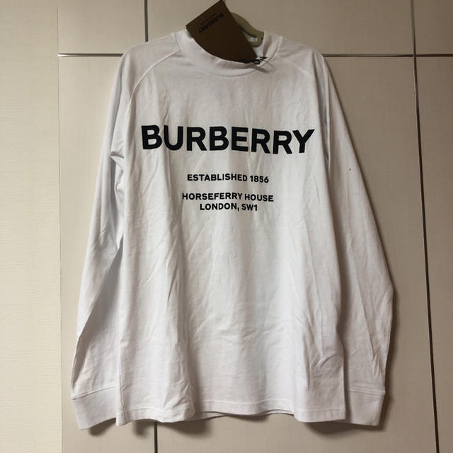 BURBERRY(バーバリー)の【お取り置き中】バーバリー　ロンT レディースのトップス(Tシャツ(長袖/七分))の商品写真