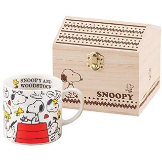 スヌーピー(SNOOPY)の新品未使用 山加商店 スヌーピー マグカップ 木箱入り コップ ウッドストック(グラス/カップ)