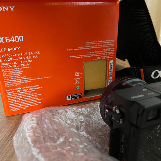 ソニー SONY α6400 レンズキット　小型一眼カメラ　ILCE-6400Y