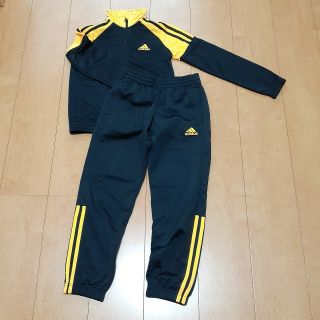 アディダス(adidas)の☆のっぽろん様専用☆アディダス ジャージ 上下セット 130センチ(その他)