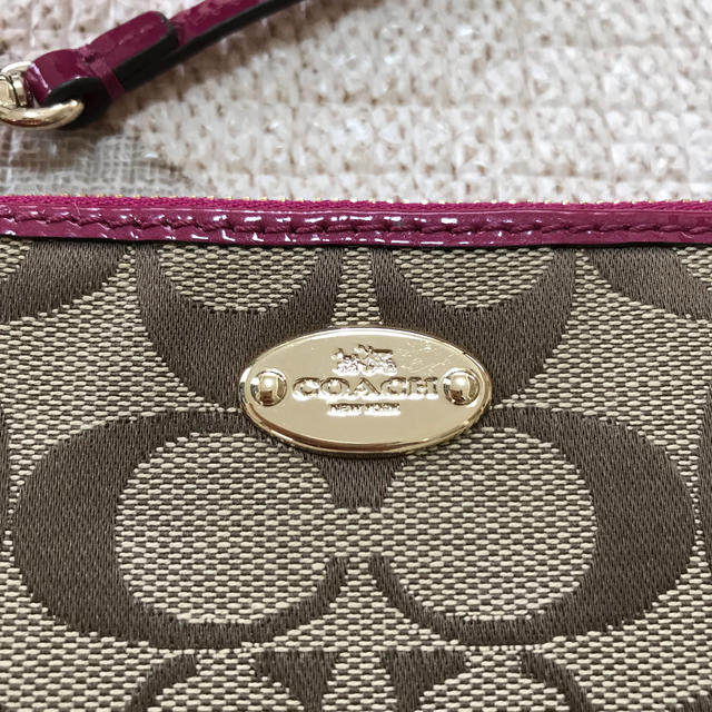 COACH(コーチ)の１０／１７値下げ⭐︎コーチ　リストレット　ポーチ レディースのファッション小物(ポーチ)の商品写真