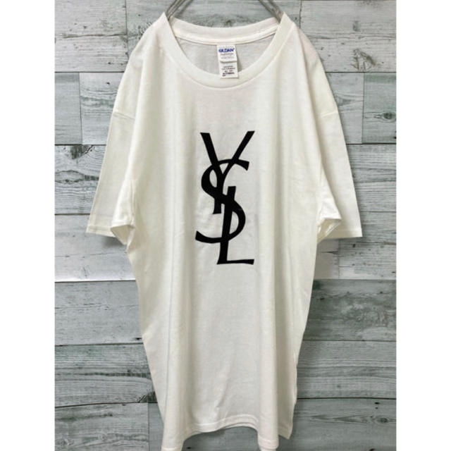 Yves Saint Laurent Beaute(イヴサンローランボーテ)のらら様専用 フォロー割適用 レディースのトップス(Tシャツ(半袖/袖なし))の商品写真