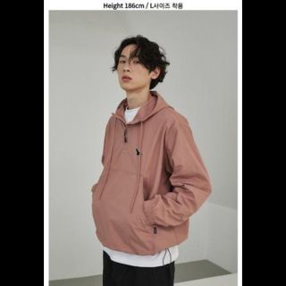 ステューシー(STUSSY)の新品未使用  Lサイズ　ピンク　韓国企画　マークゴンザレス　アノラック(ナイロンジャケット)