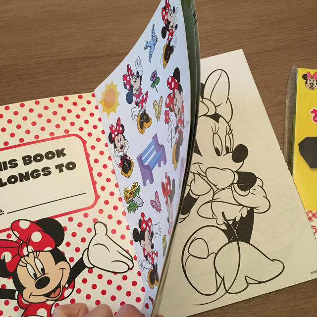 Disney(ディズニー)のミニーちゃんのぬりえ キッズ/ベビー/マタニティのおもちゃ(知育玩具)の商品写真
