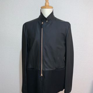 ARMANI COLLEZIONI(レザージャケット)のフリマアイテム一覧 ARMANI COLLEZIONI(レザージャケット)のフリマアイテム一覧