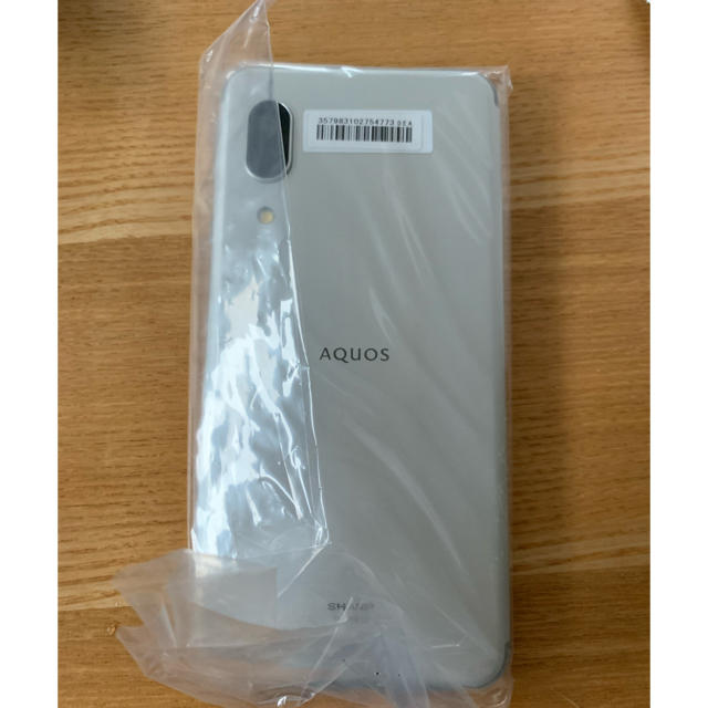 新品　AQUOS sense3 携帯