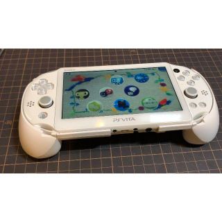 【ほぼ新品】PS Vita 2000+グリップカバー+メモリーカード32GB