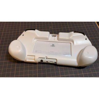 SONY - 【ほぼ新品】PS Vita 2000+グリップカバー+メモリーカード32GB ...