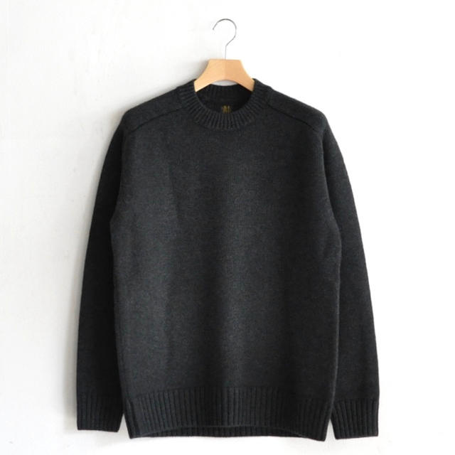 COMOLI(コモリ)のBATONER 19AW CASHMERE CREW NECK SWEATER メンズのトップス(ニット/セーター)の商品写真