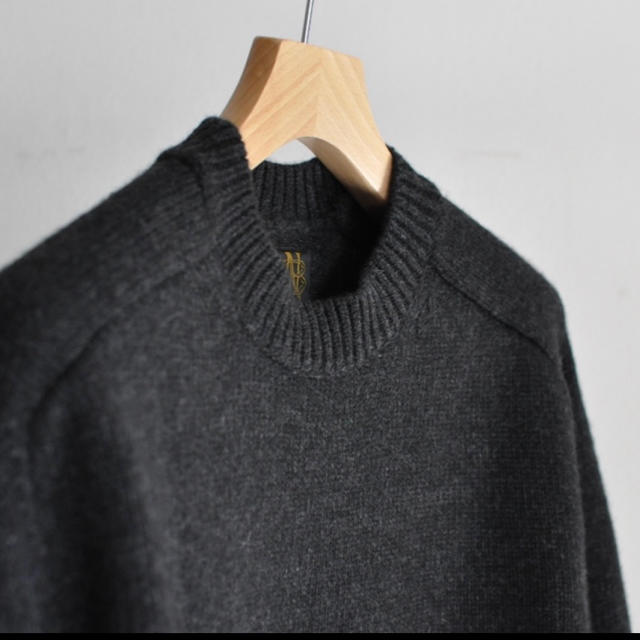 COMOLI(コモリ)のBATONER 19AW CASHMERE CREW NECK SWEATER メンズのトップス(ニット/セーター)の商品写真