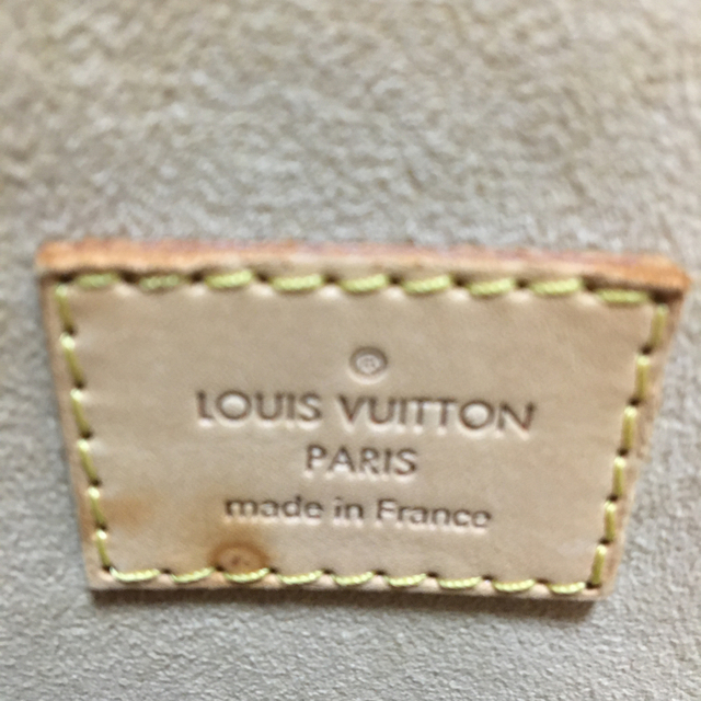 LOUIS VUITTON(ルイヴィトン)のＬouisＶuitton   モノグラムウオッチケース インテリア/住まい/日用品のインテリア/住まい/日用品 その他(その他)の商品写真