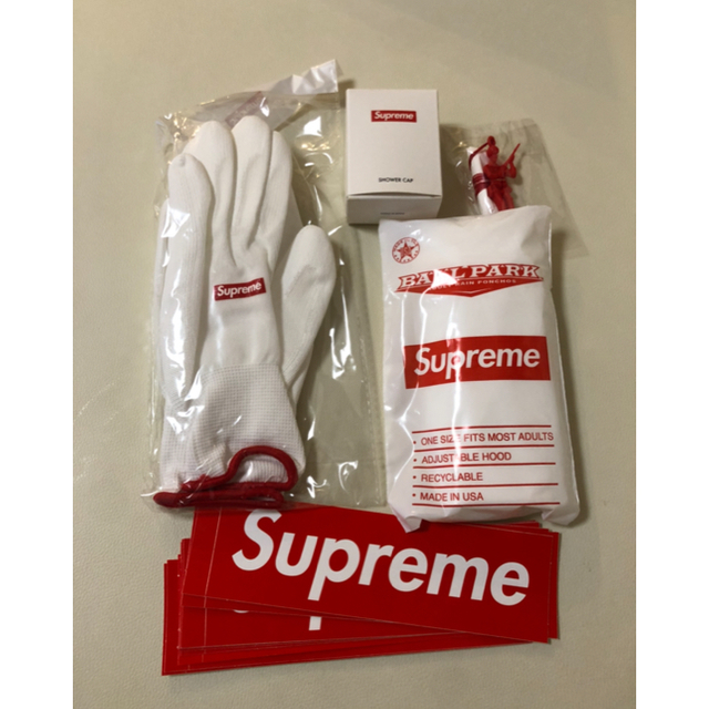 Supreme(シュプリーム)の supreme paneled track pant ノベルティーセット メンズのパンツ(その他)の商品写真