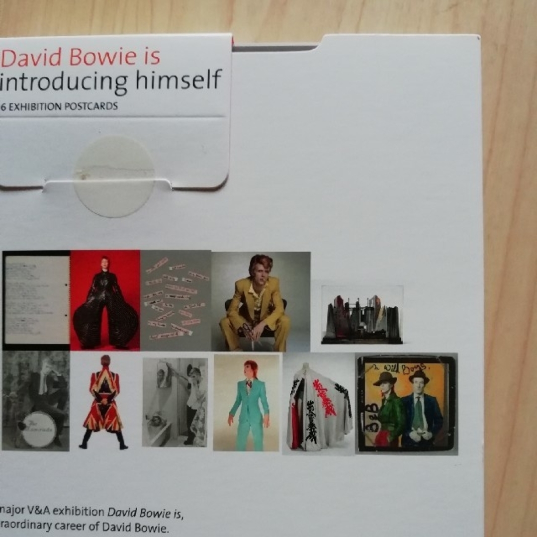 V&A David Bowie is here デヴィッド・ボウイ ポストカード