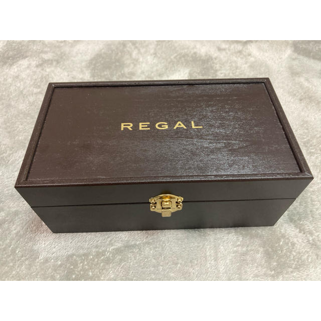 REGAL(リーガル)の【新品未使用】リーガル　オリジナル木箱入りシューケアキット メンズの靴/シューズ(その他)の商品写真