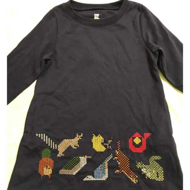 Design Tshirts Store graniph(グラニフ)の110センチ　女の子　グラニフ　カットソー キッズ/ベビー/マタニティのキッズ服女の子用(90cm~)(Tシャツ/カットソー)の商品写真