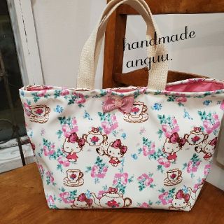 ローラアシュレイ(LAURA ASHLEY)の｛LAURA ASHLEY×キティ｝お散歩bag(バッグ)