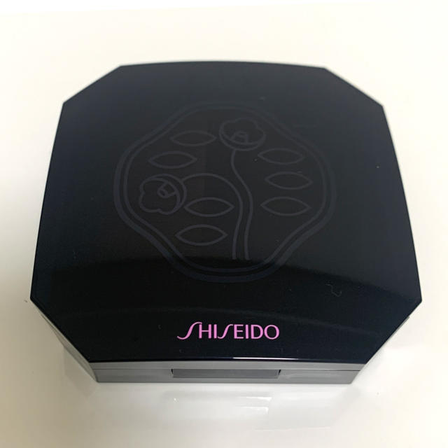 SHISEIDO (資生堂)(シセイドウ)の値下げ！資生堂　7 ライトパウダーイルミネーター コスメ/美容のベースメイク/化粧品(フェイスパウダー)の商品写真