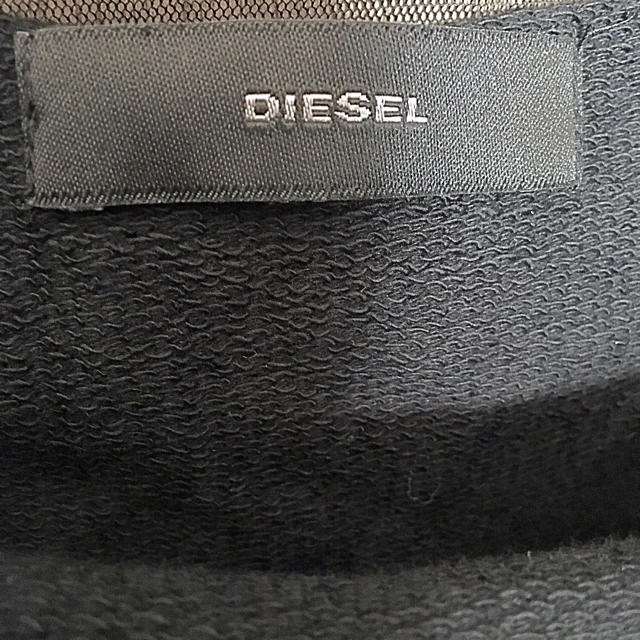 DIESEL(ディーゼル)のDIESELトップス レディースのトップス(トレーナー/スウェット)の商品写真