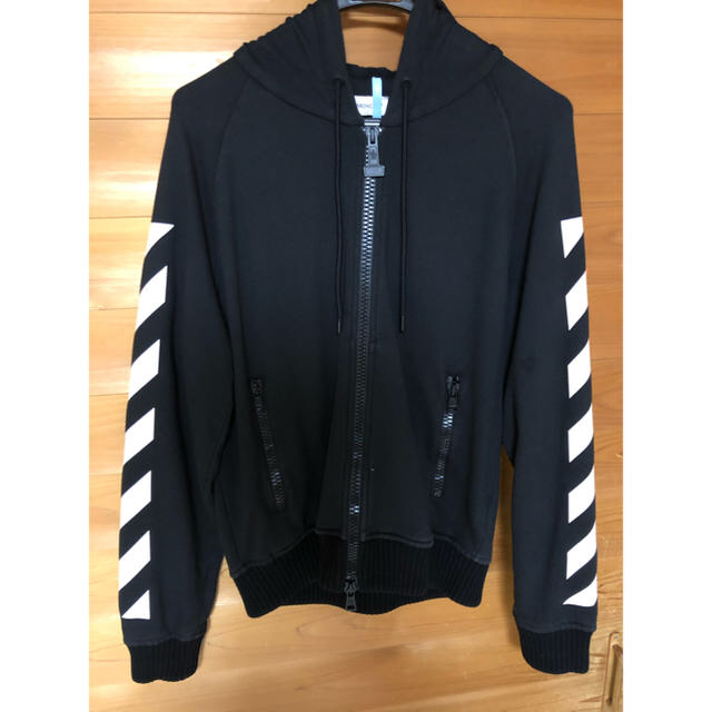 MONCLER off-white　フロントジップパーカー