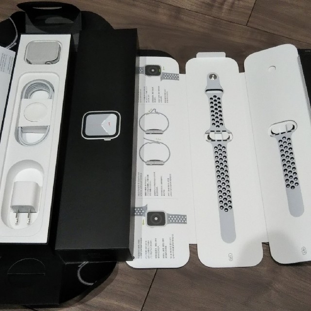 Apple WatchS5 NIKE+GPS MX3R2J