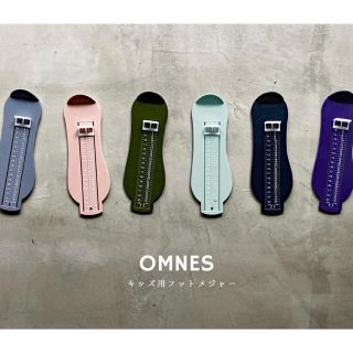 ユニクロ(UNIQLO)のomnes オムネス　フットメジャー(スニーカー)