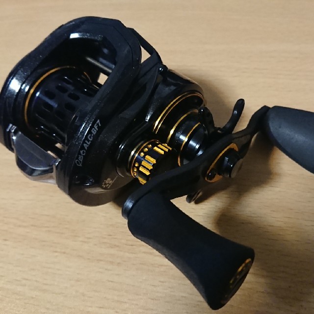 AbuGarcia REVO ALC-BF7  右巻き 使用僅か美品