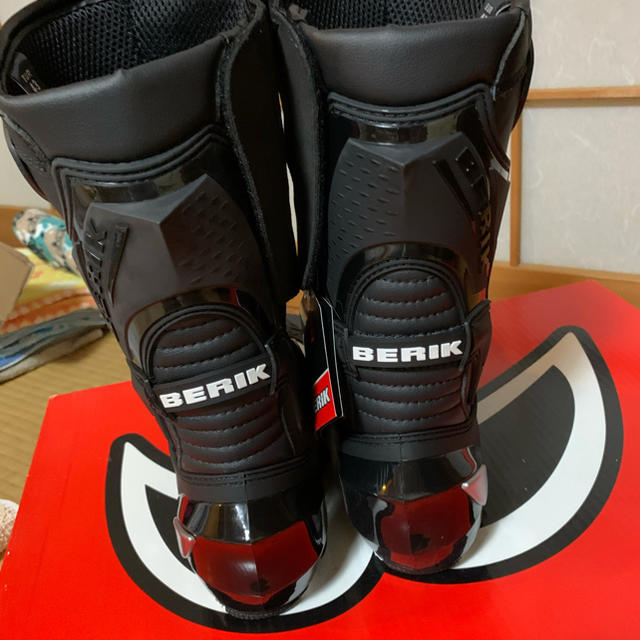 専用】【新品未使用】BERIKレーシングブーツ 専用】【新品未使用】BERIKレーシングブーツ