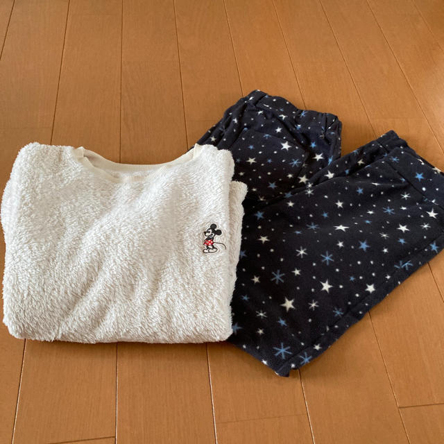 UNIQLO(ユニクロ)のユニクロパジャマ　150サイズ キッズ/ベビー/マタニティのキッズ服女の子用(90cm~)(パジャマ)の商品写真