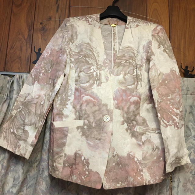 昭和レトロな花柄ジャケット 新品、タグ付き難あり 週末出品^_
