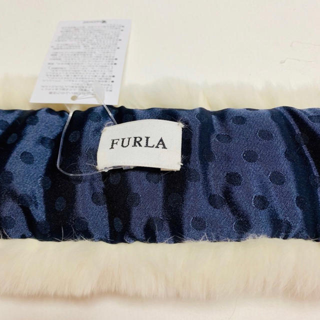 Furla(フルラ)の新品 フルラ ファー マフラー レッキス ホワイト 白 ファー　FURLA レディースのファッション小物(マフラー/ショール)の商品写真