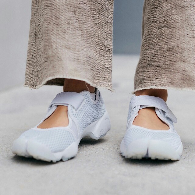 25cm  WMNS NIKE AIR RIFT BR