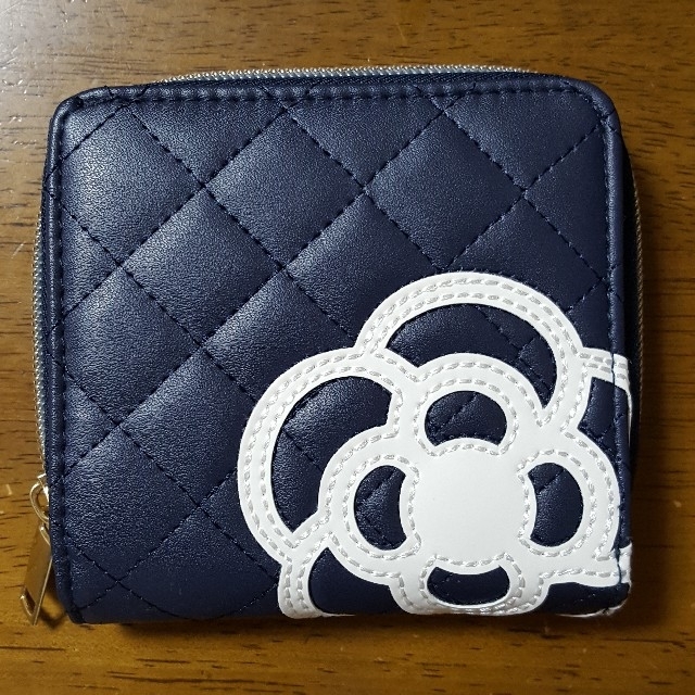 CLATHAS(クレイサス)のクレイサス　キルティング　ミニ財布 レディースのファッション小物(財布)の商品写真